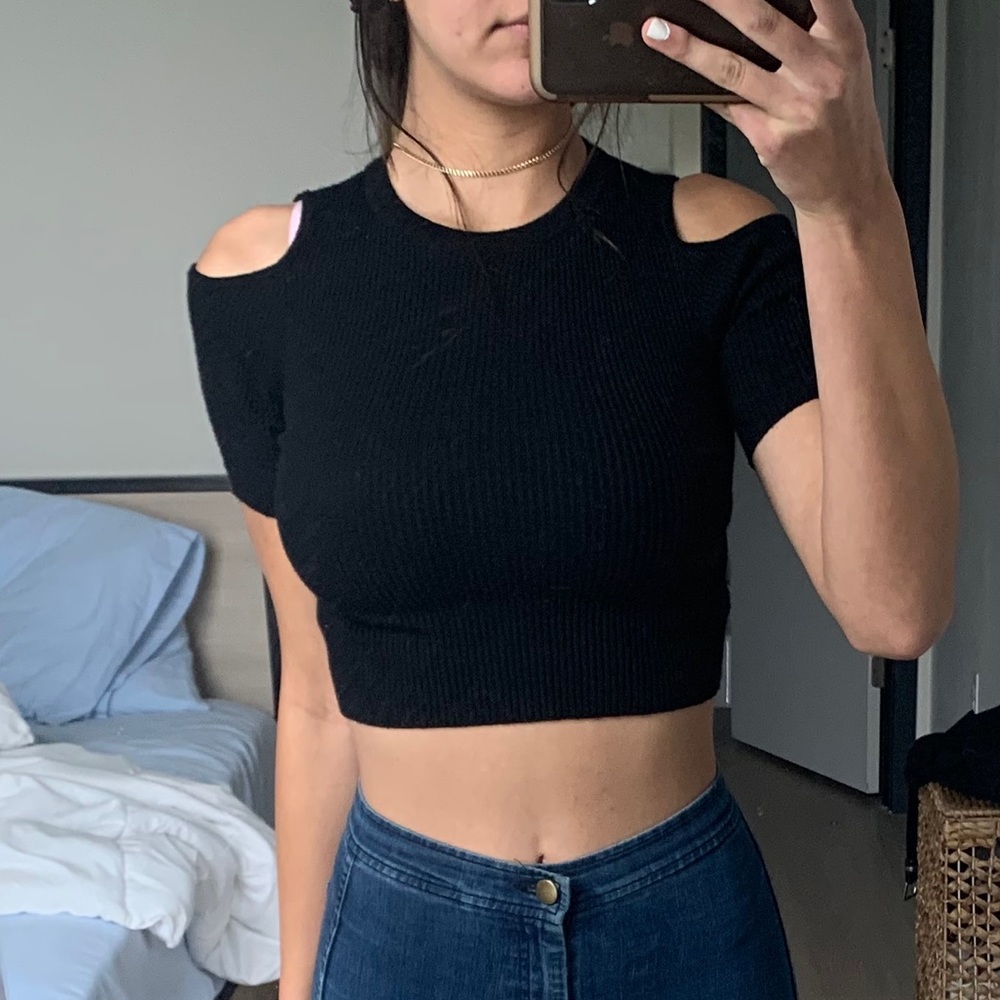 Black knit cropped Brandy Melville top